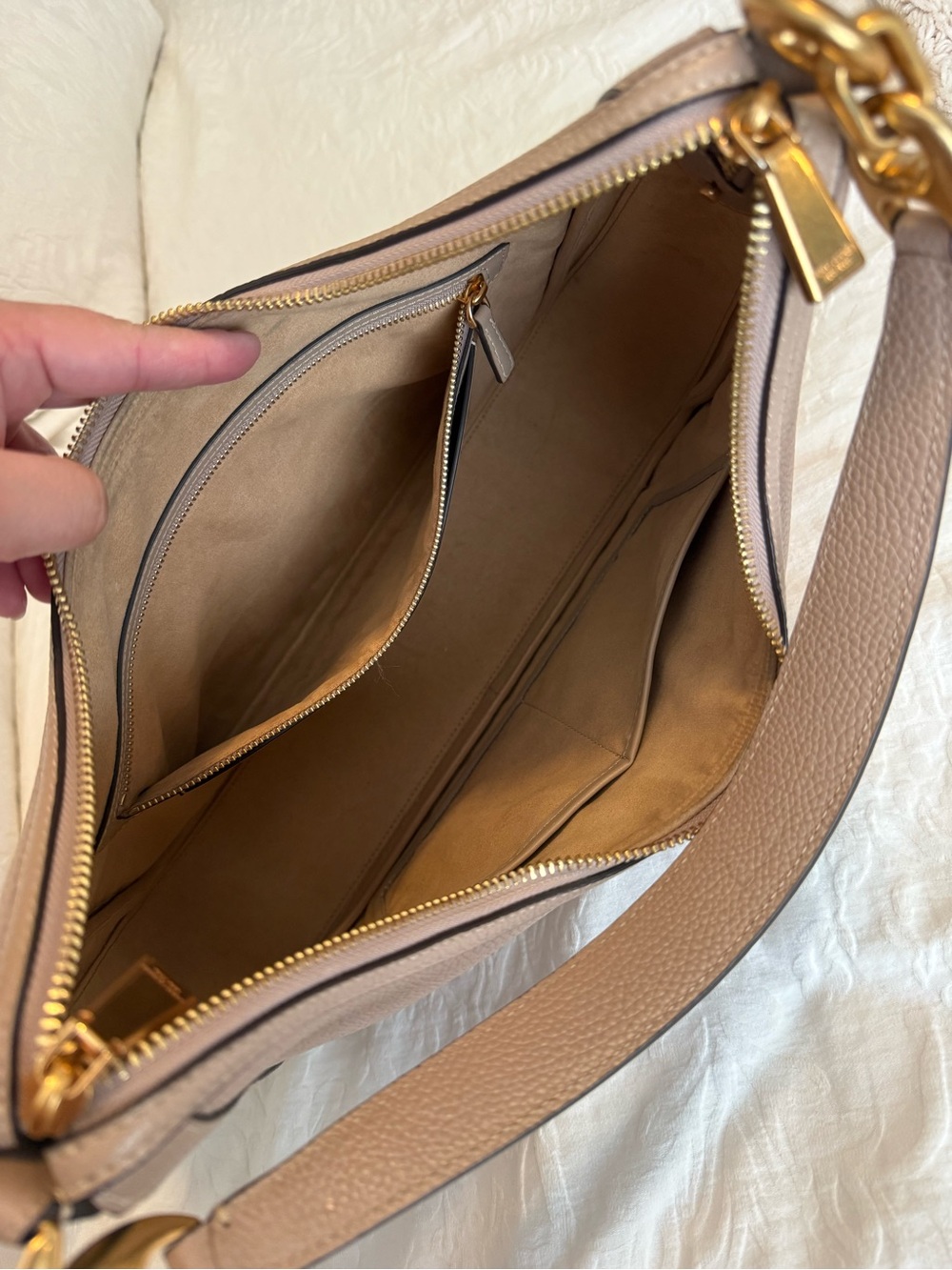 Kate Spade Gramercy Taupe Pebbled Leather Shoulder Hobo with Gold Hardware - Picture 3 of 5